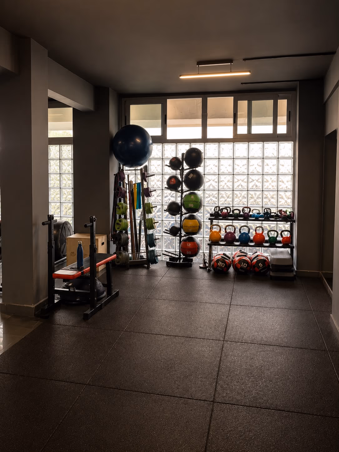 Zona de Funcional en Fitness Center Santander